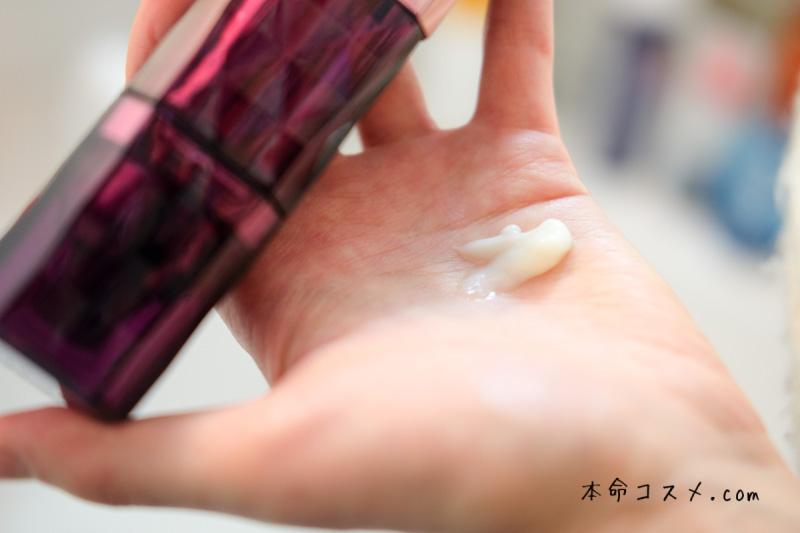 アテニアリフトアップ美容液