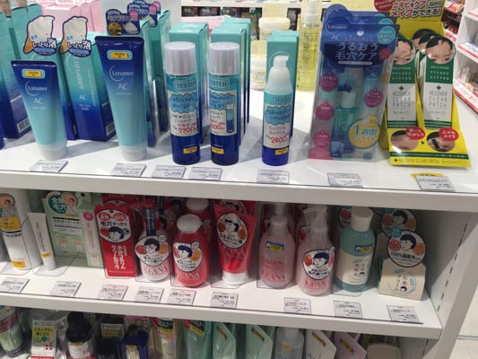 いちご鼻対策コスメで最近毛穴撫子が人気ですよね